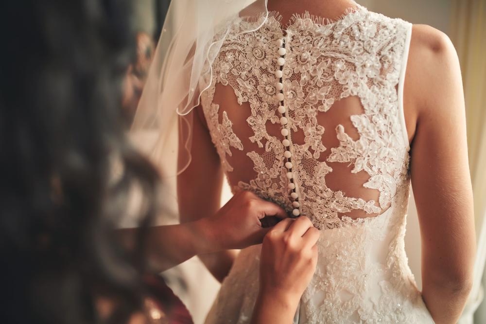 robe de mariage sur-mesure près de Corny-sur-Moselle
